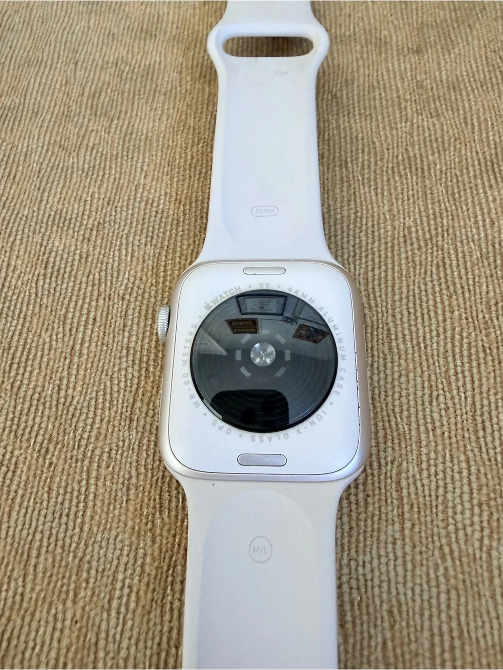Apple SE light Griege Silicone Band m/l size) Smartwatch with Aluminum Case
